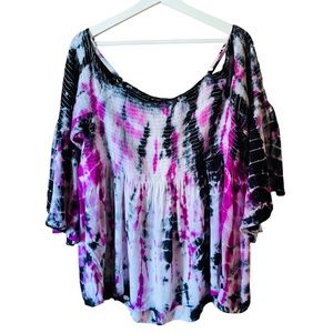TORRID Boho, tie dye, flower, bell sleeved women’s size 3X top with gathers